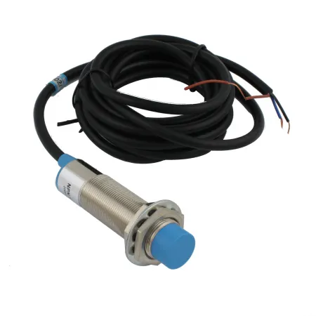 INNOCONT Емкостный датчик, M18x1, L=71 мм, зона срабатывания 10 мм, -25 +60 С, 12…24 VDC, IP65, выход: NPN NO, макс. ток 200 мА, кабель 2 м SC-18N10C